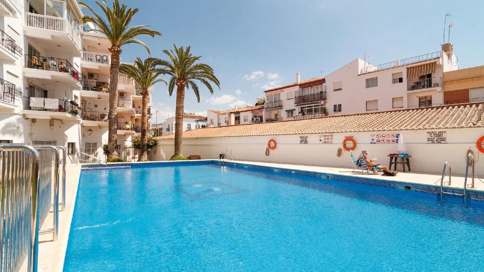 Ferienwohnung Fuer 3 Personen Ca 60 Qm In Nerja, Andalusien Costa Del Sol Nerja
